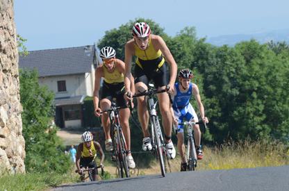 Photos et vidéos du Tryssingeaux, le club de triathlon d'Yssingeaux - Le Triathlon des Sucs